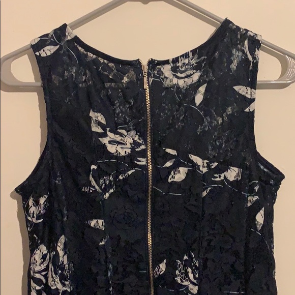 Roz & Ali navy floral dress - Picture 3 of 5